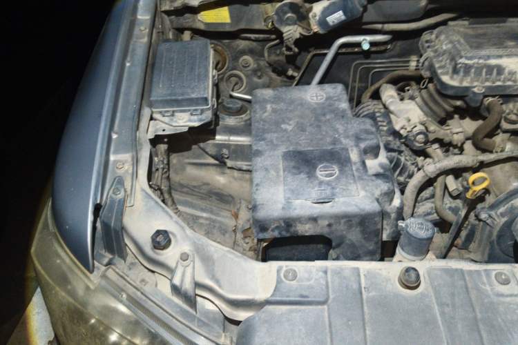 Used CHANGAN KAICHENG Ounuo S 2012 1.3L Standard Version Engine Bay Right
