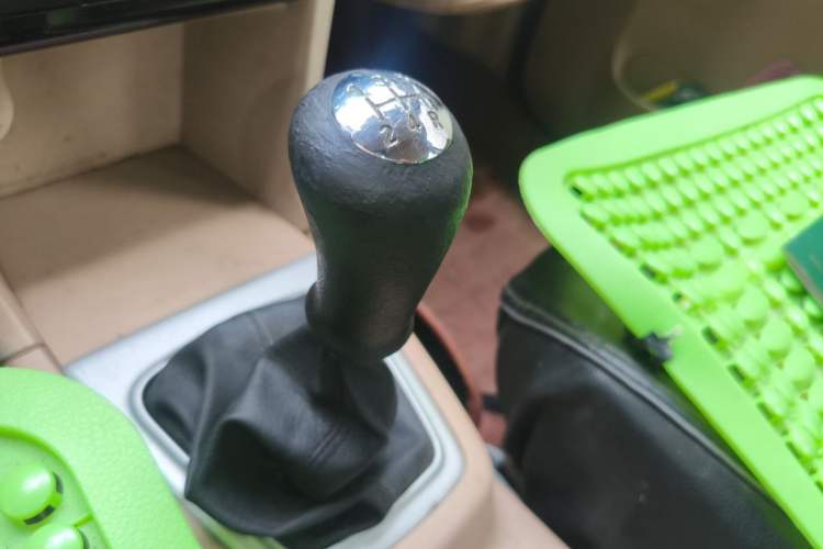 Used CHANGAN KAICHENG Ounuo S 2012 1.5L Standard Version Gear Lever