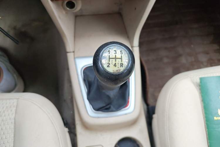Used CHANGAN KAICHENG Ounuo S 2012 1.3L Base Version Gear Lever