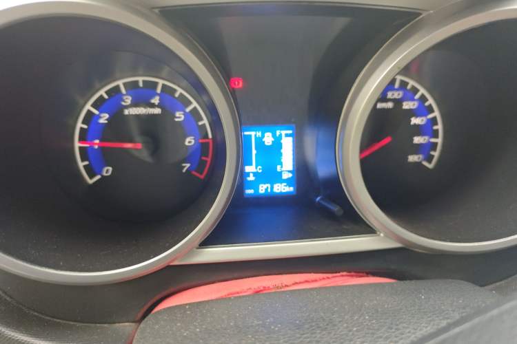 Used CHANGAN KAICHENG Ounuo S 2012 1.3L Base Version Instrument Cluster