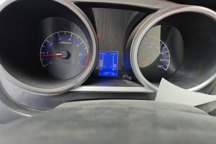 Used CHANGAN KAICHENG Ounuo S 2012 1.3L Elite Version Odometer Close Up