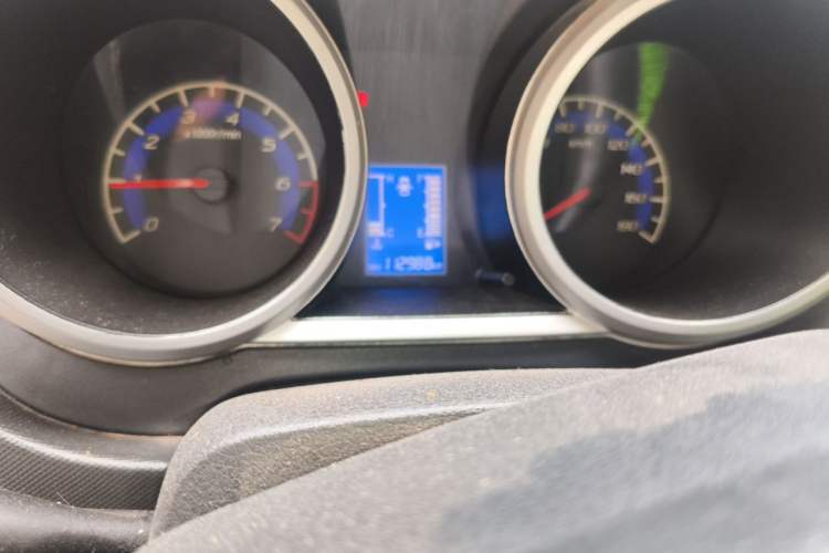 Used CHANGAN KAICHENG Ounuo S 2012 1.5L Standard Version Odometer Close Up
