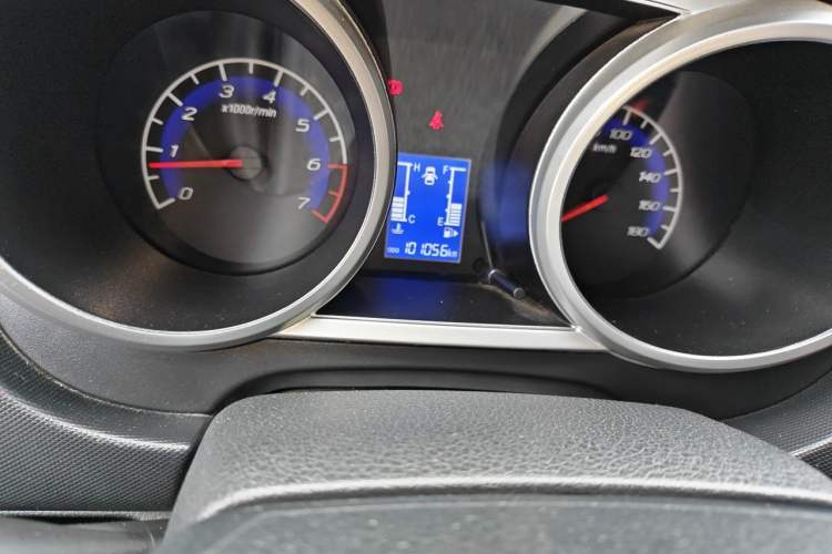Used CHANGAN KAICHENG Ounuo S 2012 1.3L Base Version Odometer Close Up
