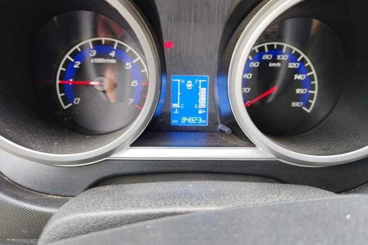 Used CHANGAN KAICHENG Ounuo S 2012 1.5L Elite Version Odometer Close Up