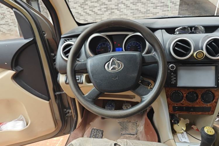 Used CHANGAN KAICHENG Ounuo S 2012 1.3L Elite Version Steering Wheel