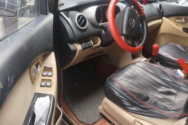 Used CHANGAN KAICHENG Ounuo S 2013 1.5L Elite Model Driver Seat