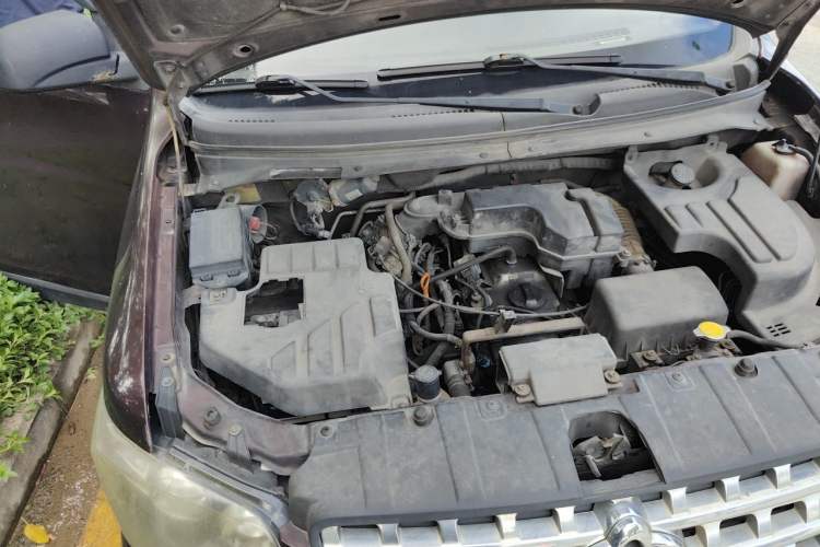 Used CHANGAN KAICHENG Ounuo S 2013 1.5L Elite Model Engine Bay Right
