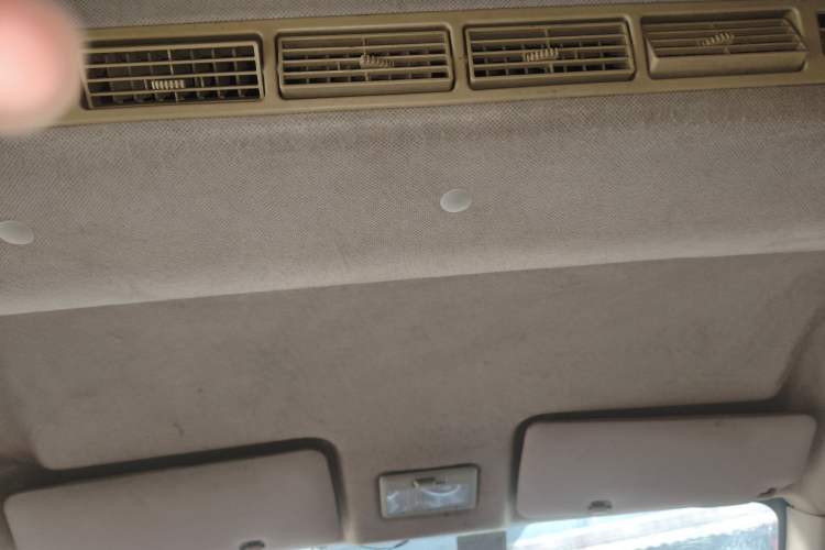 Used CHANGAN KAICHENG Ounuo S 2013 1.5L Elite Model Headliner