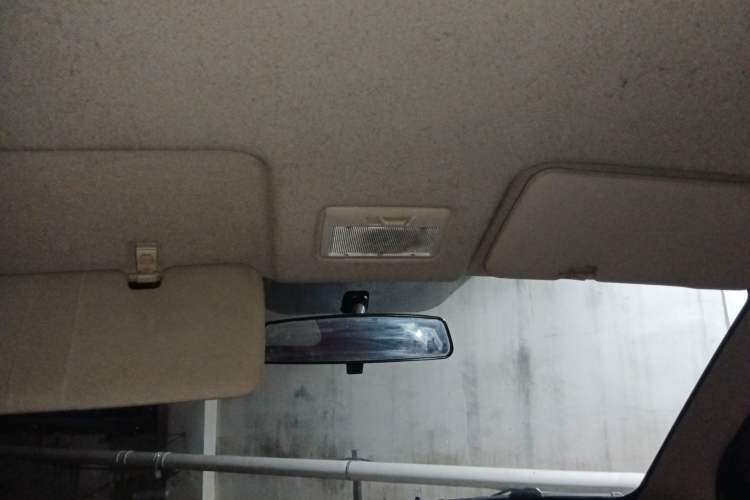 Used CHANGAN KAICHENG Ounuo S 2013 1.5L Elite Model Headliner