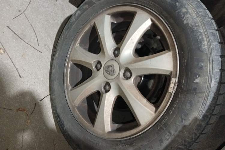 Used CHANGAN KAICHENG Ounuo S 2013 1.5L Elite Model Right Front Wheel Hub
