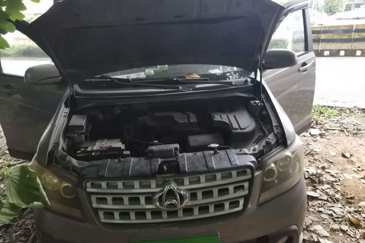Used CHANGAN KAICHENG Ounuo S 2013 1.5L Elite Model Engine Bay