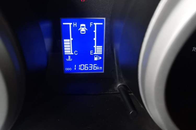 Used CHANGAN KAICHENG Ounuo S 2013 1.5L Elite Model Odometer Close Up