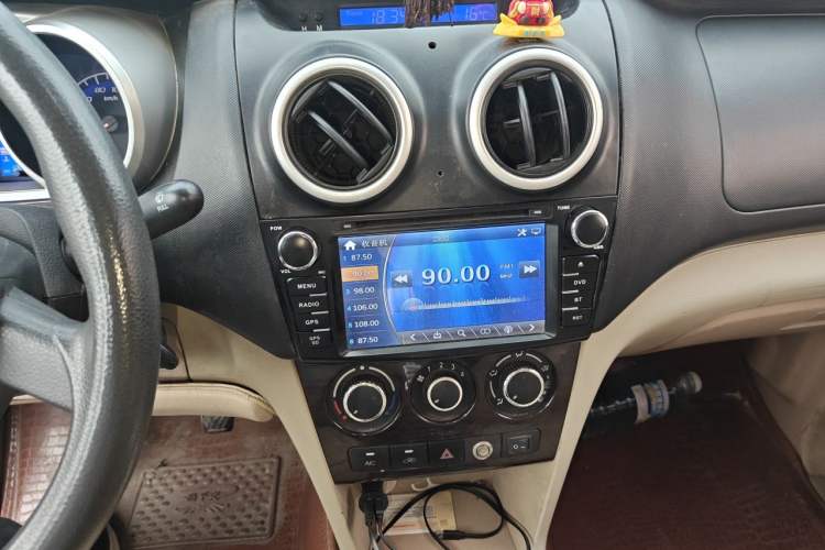 Used CHANGAN KAICHENG Ounuo S 2013 1.5L Elite Model Audio And AC Panel