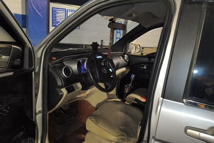 Used CHANGAN KAICHENG Ounuo S 2013 1.5L Elite Model Driver Seat