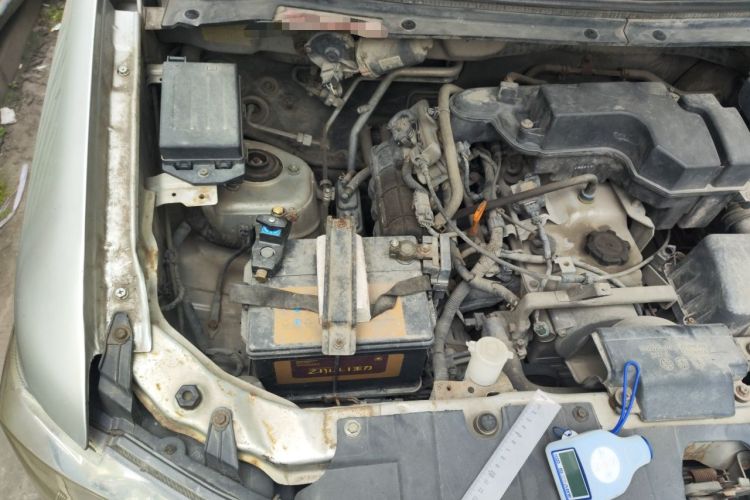 Used CHANGAN KAICHENG Ounuo S 2013 1.5L Elite Model Engine Bay Right