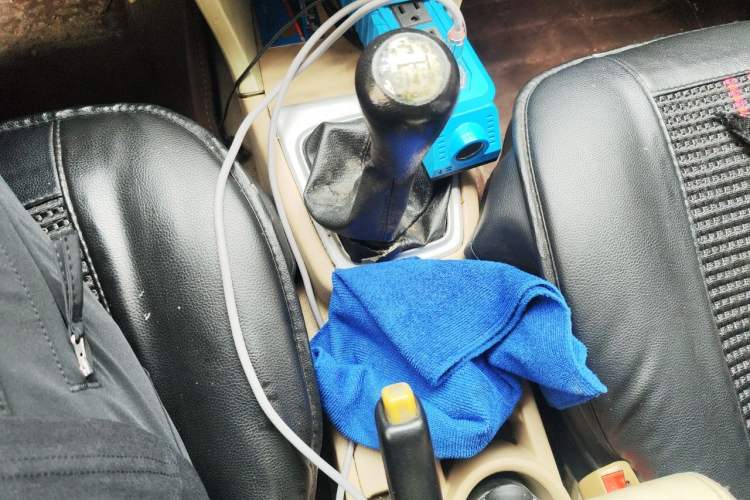 Used CHANGAN KAICHENG Ounuo S 2013 1.5L Elite Model Gear Lever
