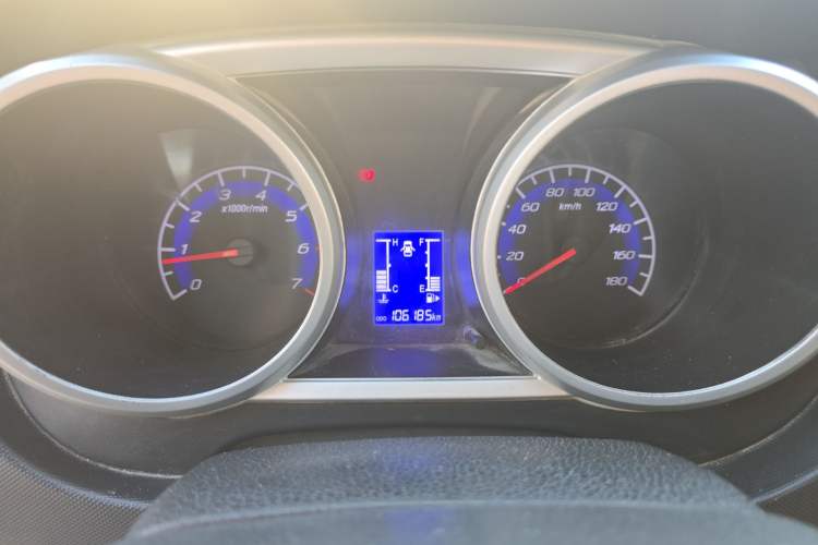 Used CHANGAN KAICHENG Ounuo S 2013 1.5L Elite Model Instrument Cluster