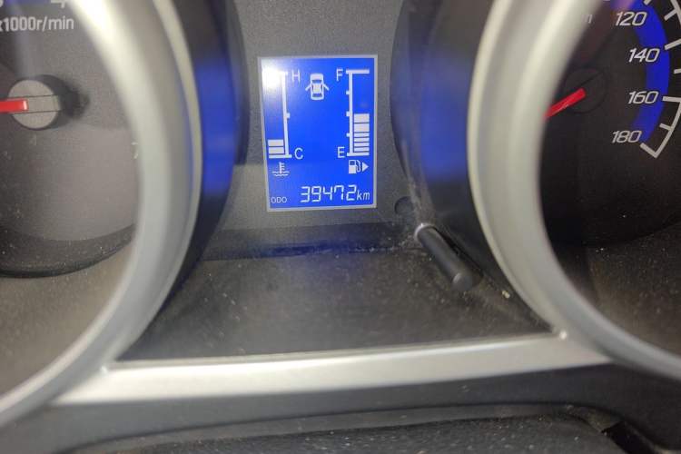 Used CHANGAN KAICHENG Ounuo S 2013 1.5L Elite Model Odometer Close Up