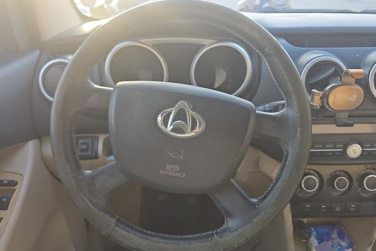Used CHANGAN KAICHENG Ounuo S 2013 1.5L Elite Model Steering Wheel