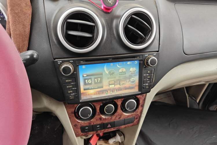 Used CHANGAN KAICHENG Ounuo S 2014 1.3L Happiness Model Audio And AC Panel