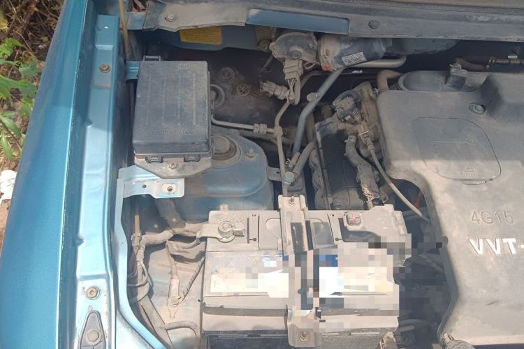 Used CHANGAN KAICHENG Ounuo S 2014 1.5L Elite Model Engine Bay Right