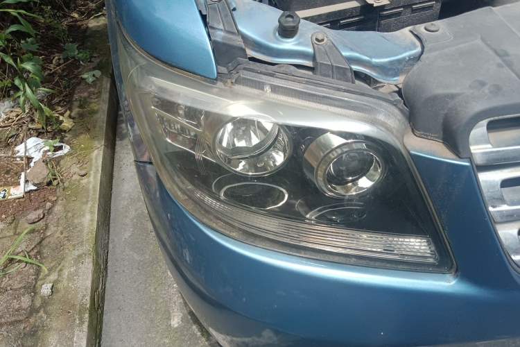 Used CHANGAN KAICHENG Ounuo S 2014 1.5L Elite Model Right Front Headlight