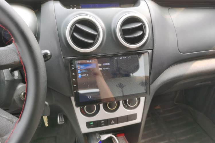 Used CHANGAN KAICHENG Ounuo S 2014 1.5L Elite Model Audio And AC Panel