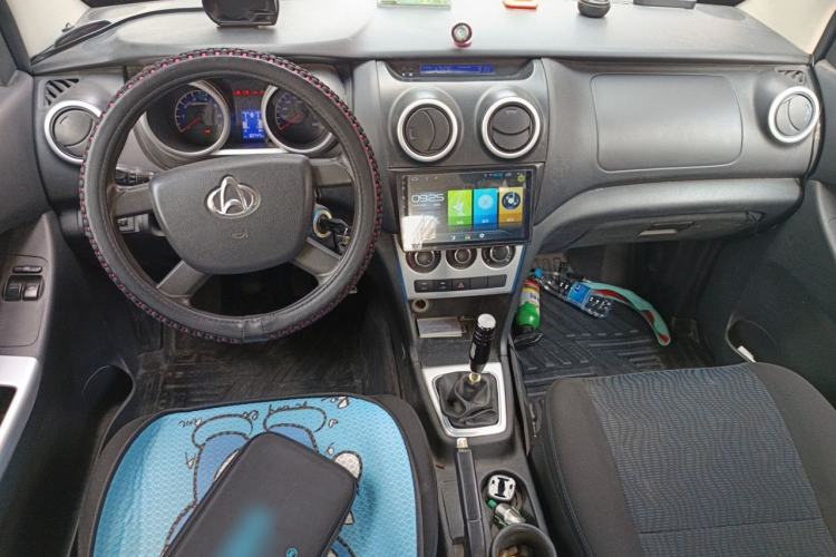 Used CHANGAN KAICHENG Ounuo S 2014 1.5L Base Version Center Console