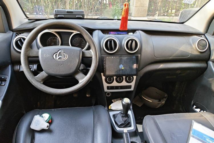 Used CHANGAN KAICHENG Ounuo S 2014 1.5L Base Version Center Console