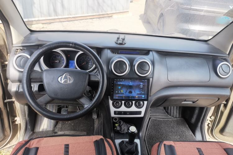 Used CHANGAN KAICHENG Ounuo S 2014 1.5L Base Version Center Console
