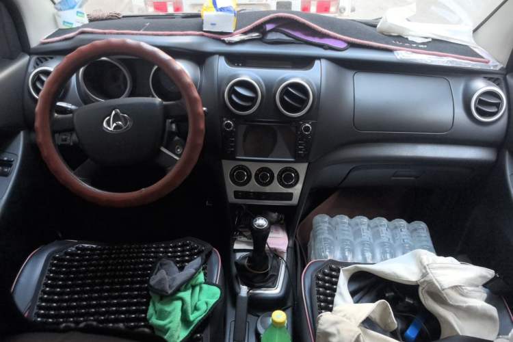 Used CHANGAN KAICHENG Ounuo S 2014 1.5L Base Version Center Console