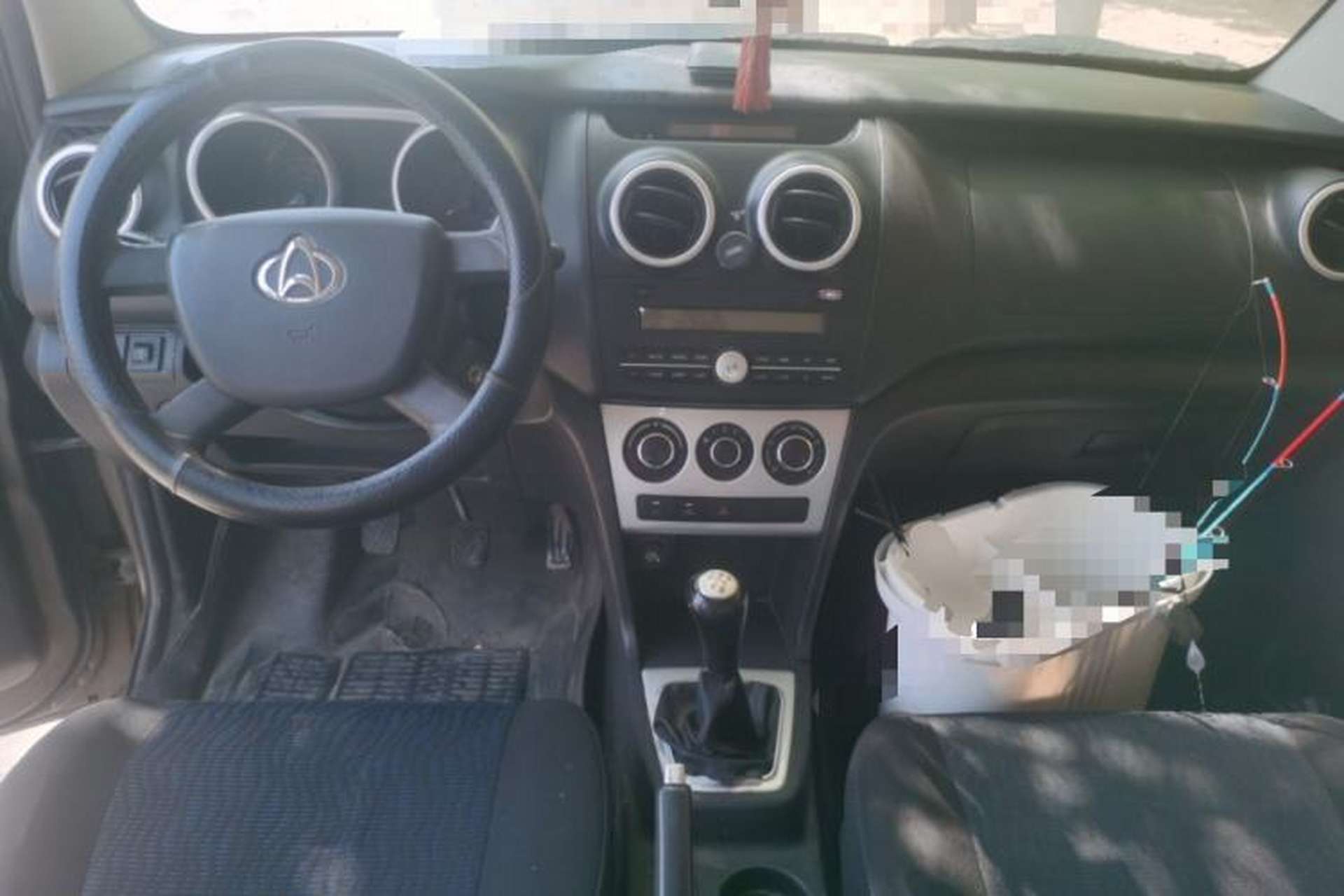 Used CHANGAN KAICHENG Ounuo S 2014 1.5L Base Version Center Console