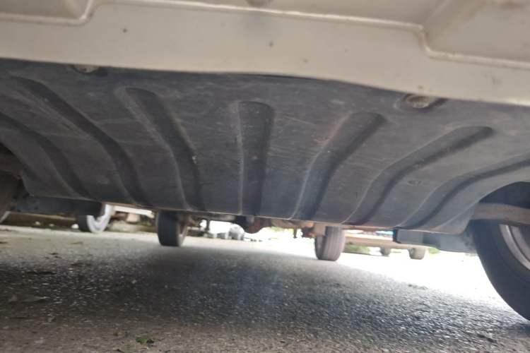 Used CHANGAN KAICHENG Ounuo S 2014 1.5L Base Version Chassis Front