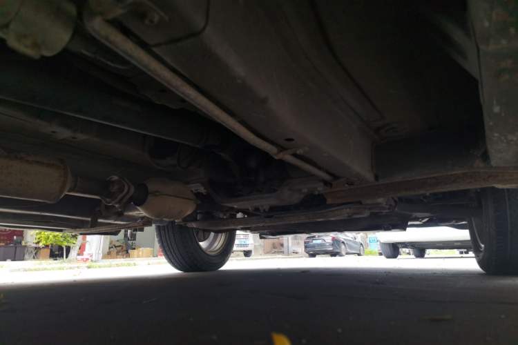 Used CHANGAN KAICHENG Ounuo S 2014 1.5L Luxury Model Chassis Front Right