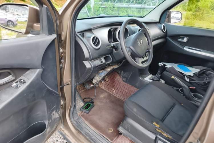 Used CHANGAN KAICHENG Ounuo S 2014 1.5L Base Version Driver Seat