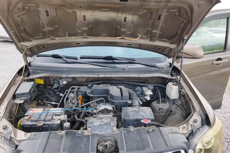 Used CHANGAN KAICHENG Ounuo S 2014 1.5L Base Version Engine Bay