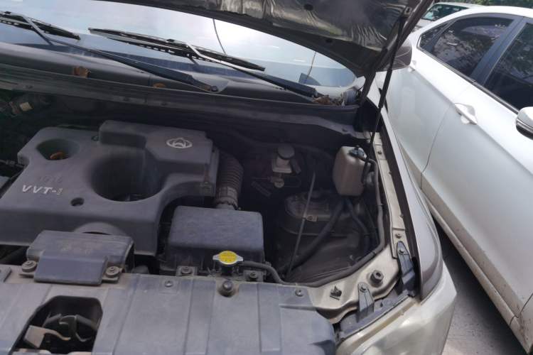 Used CHANGAN KAICHENG Ounuo S 2014 1.5L Base Version Engine Bay Left