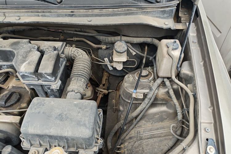 Used CHANGAN KAICHENG Ounuo S 2014 1.5L Elite Model Engine Bay Left