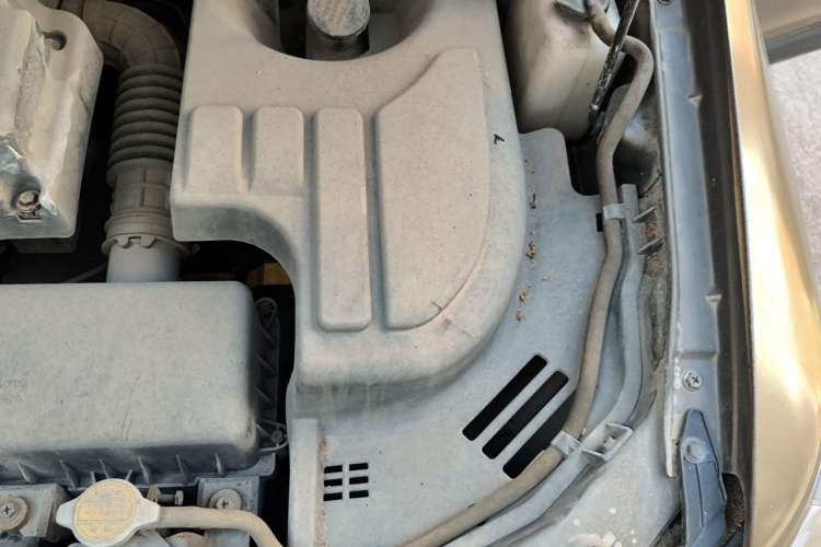 Used CHANGAN KAICHENG Ounuo S 2014 1.5L Base Version Engine Bay Left