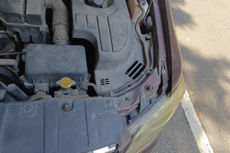 Used CHANGAN KAICHENG Ounuo S 2014 1.5L Elite Model Engine Bay Left