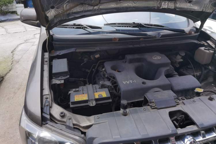 Used CHANGAN KAICHENG Ounuo S 2014 1.5L Base Version Engine Bay Right