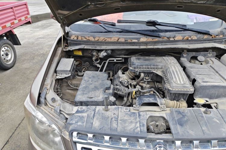 Used CHANGAN KAICHENG Ounuo S 2014 1.3L Elite Model Engine Bay Right