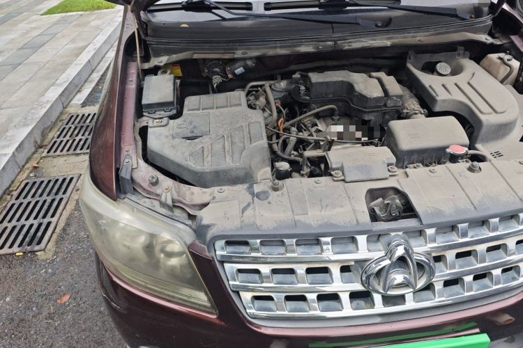 Used CHANGAN KAICHENG Ounuo S 2014 1.5L Base Version Engine Bay Right