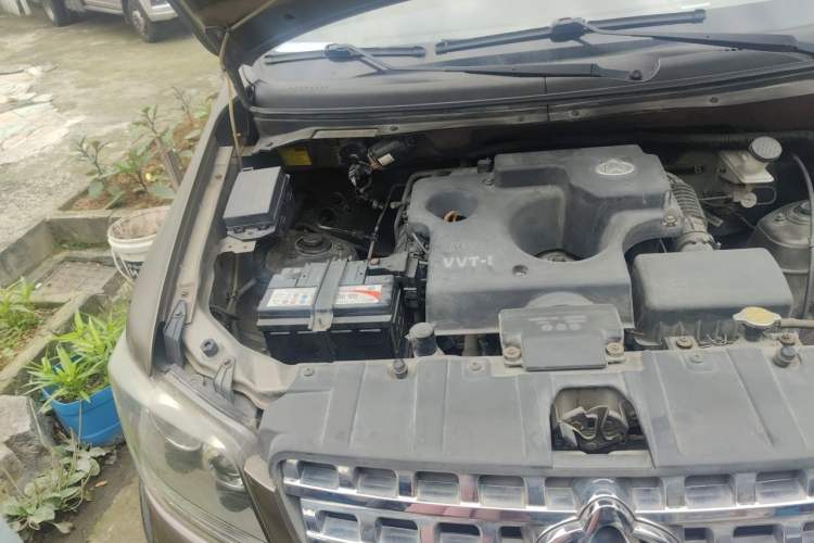 Used CHANGAN KAICHENG Ounuo S 2014 1.5L Elite Model Engine Bay Right