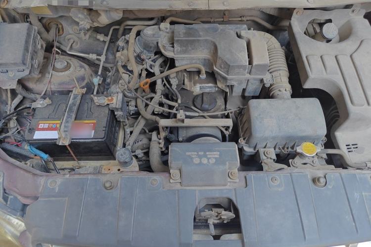 Used CHANGAN KAICHENG Ounuo S 2014 1.5L Elite Model Engine Bay