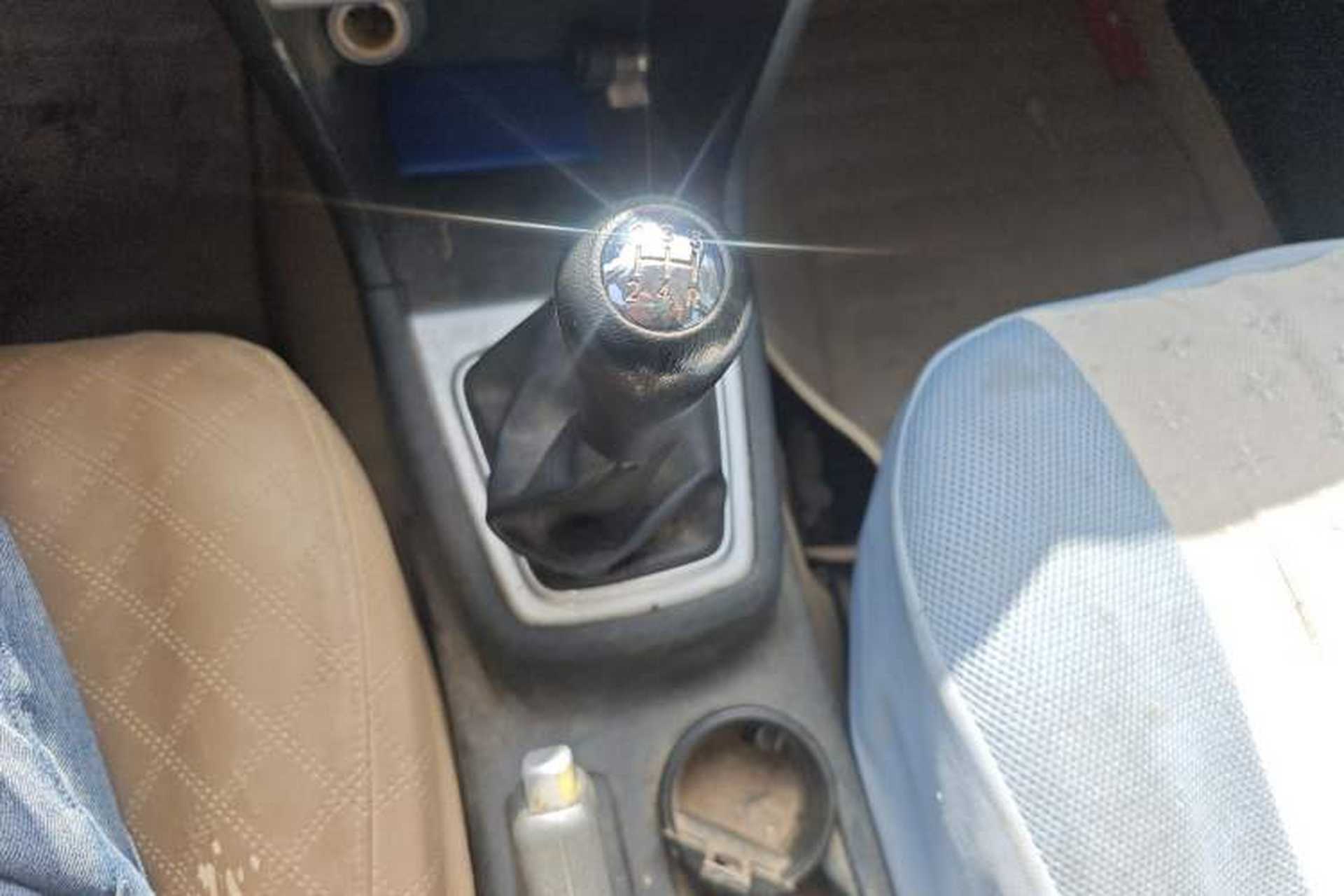 Used CHANGAN KAICHENG Ounuo S 2014 1.5L Base Version Gear Lever