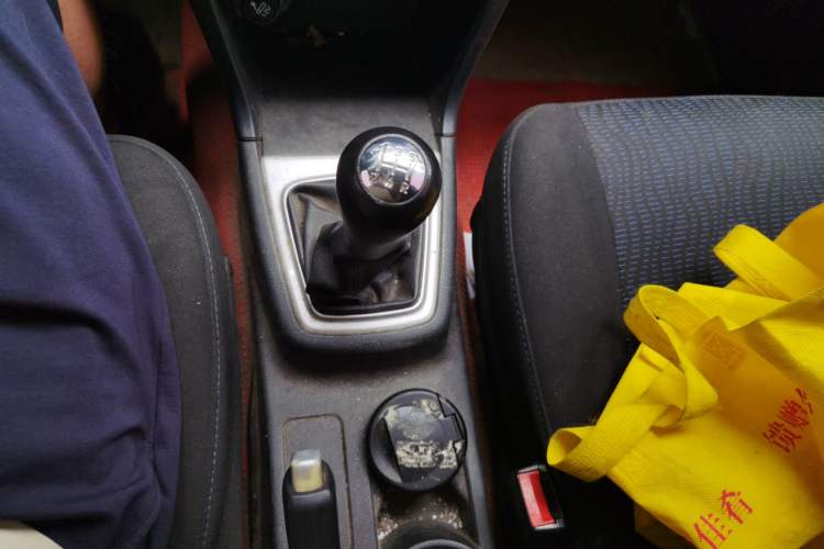 Used CHANGAN KAICHENG Ounuo S 2014 1.5L Base Version Gear Lever