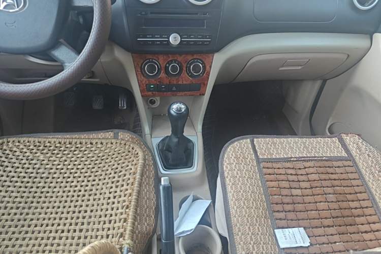 Used CHANGAN KAICHENG Ounuo S 2014 1.3L Base Version Gear Lever