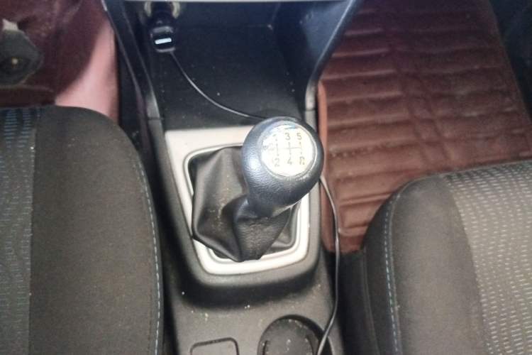 Used CHANGAN KAICHENG Ounuo S 2014 1.5L Base Version Gear Lever