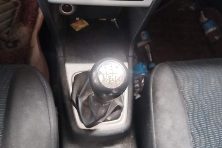 Used CHANGAN KAICHENG Ounuo S 2014 1.5L Base Version Gear Lever